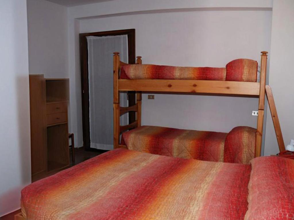 Hotel Ristorante Sassi Rossi Taceno Cameră foto